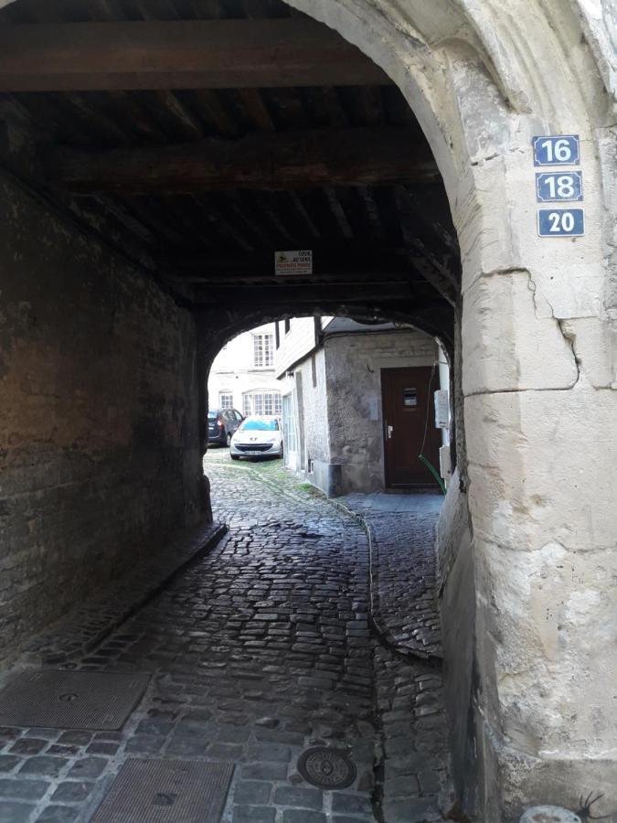 Ferienwohnung Souplex De La Rue Froide Caen Exterior foto